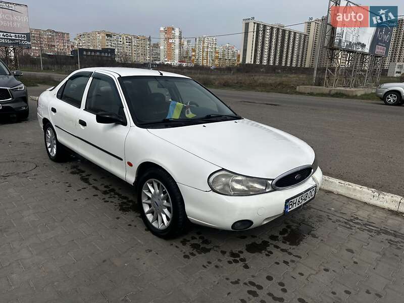 Лифтбек Ford Mondeo 1997 в Одессе