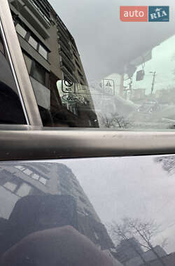 Седан Ford Mondeo 2012 в 
