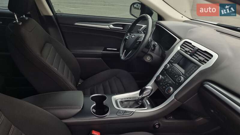 Ліфтбек Ford Mondeo 2017 в Львові