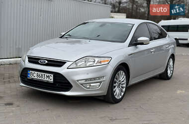 Седан Ford Mondeo 2013 в 