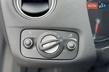 Седан Ford Mondeo 2013 в 