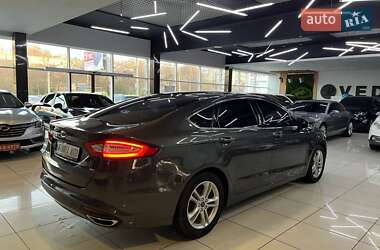 Седан Ford Mondeo 2016 в 