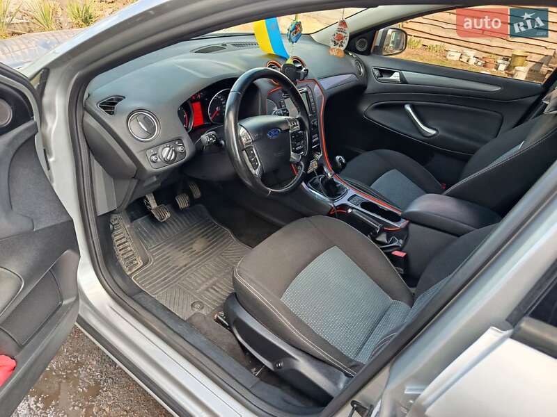 Универсал Ford Mondeo 2011 в Ровно фото 14 Универсал Ford Mondeo 2011 в Ровно