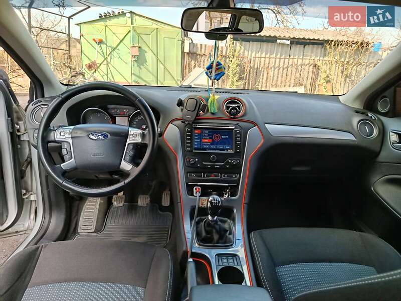 Универсал Ford Mondeo 2011 в Ровно фото 23 Универсал Ford Mondeo 2011 в Ровно