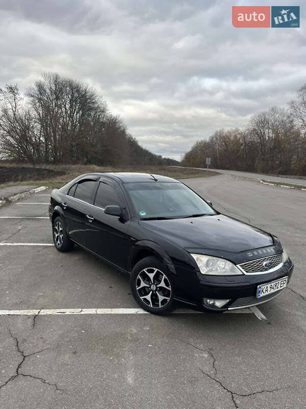 Лифтбек Ford Mondeo 2006 в Конотопе