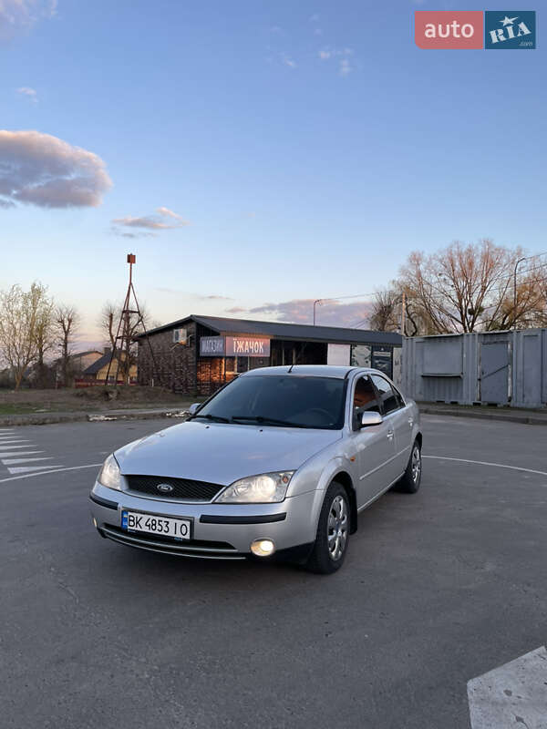 Седан Ford Mondeo 2002 в 