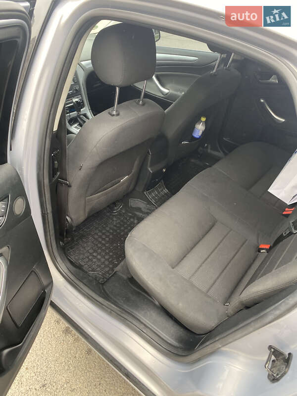 Ліфтбек Ford Mondeo 2011 в Харкові