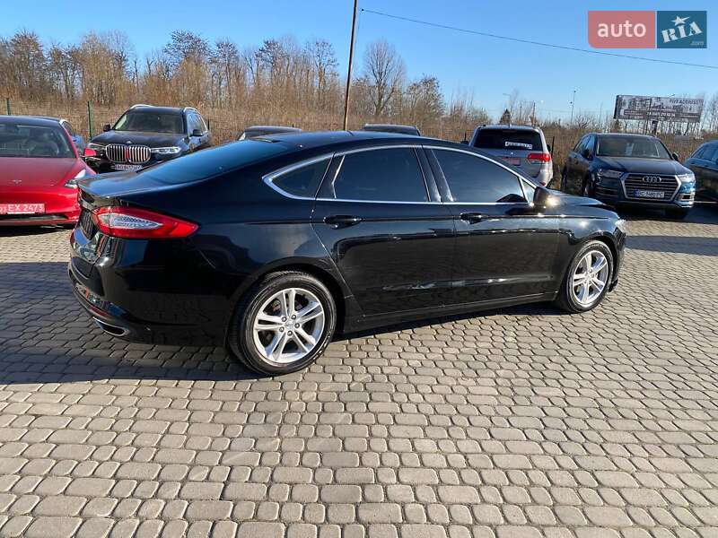 Седан Ford Mondeo 2016 в Львове