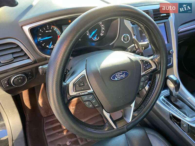 Седан Ford Mondeo 2016 в Львове