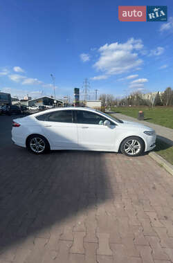 Лифтбек Ford Mondeo 2015 в 