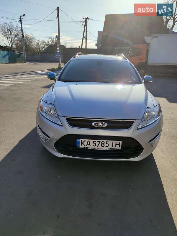 Універсал Ford Mondeo 2011 в 