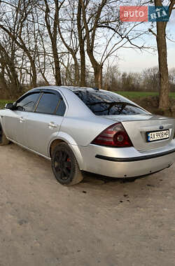 Седан Ford Mondeo 2002 в 