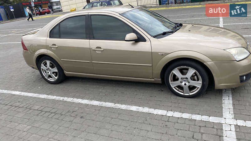 Седан Ford Mondeo 2001 в 