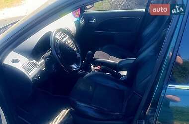 Седан Ford Mondeo 2004 в 