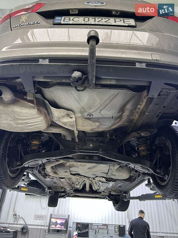 Лифтбек Ford Mondeo 2013 в Черкассах