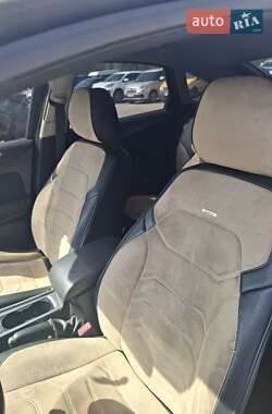 Седан Ford Mondeo 2014 в 