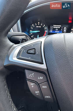 Седан Ford Mondeo 2017 в 