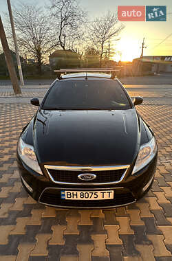 Седан Ford Mondeo 2010 в 