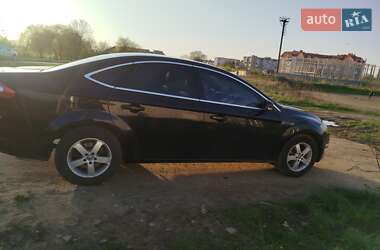 Седан Ford Mondeo 2011 в 