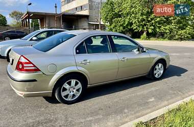 Седан Ford Mondeo 2005 в 