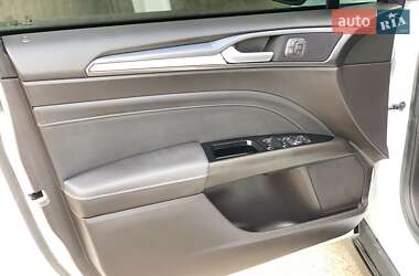 Седан Ford Mondeo 2019 в 