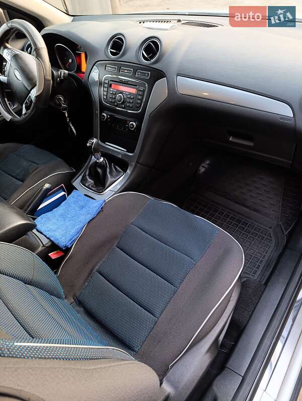 Универсал Ford Mondeo 2011 в Шумске