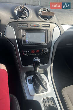 Универсал Ford Mondeo 2011 в 