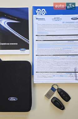 Седан Ford Mondeo 2012 в 
