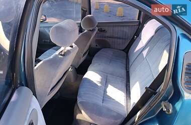 Лифтбек Ford Mondeo 1993 в 