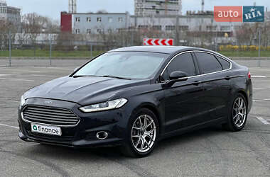 Седан Ford Mondeo 2016 в 
