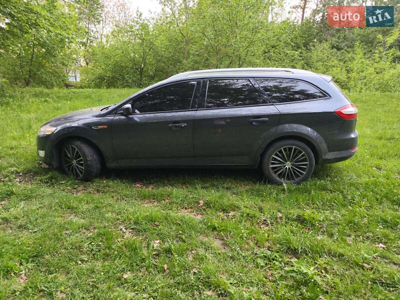 Універсал Ford Mondeo 2010 в Шепетівці