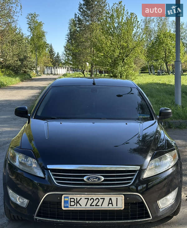 Седан Ford Mondeo 2007 в Рівному