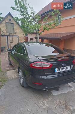 Седан Ford Mondeo 2012 в 