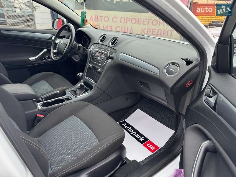 Седан Ford Mondeo 2012 в Запоріжжі