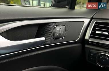 Седан Ford Mondeo 2019 в 