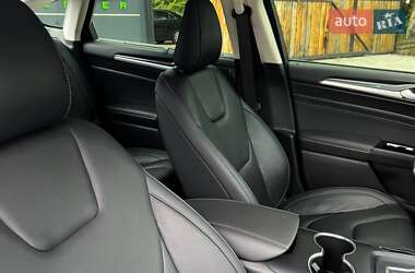 Седан Ford Mondeo 2019 в 