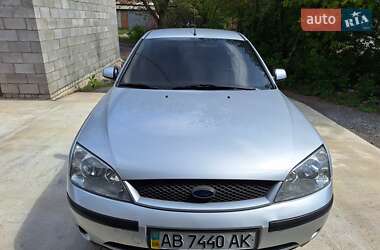 Лифтбек Ford Mondeo 2001 в 