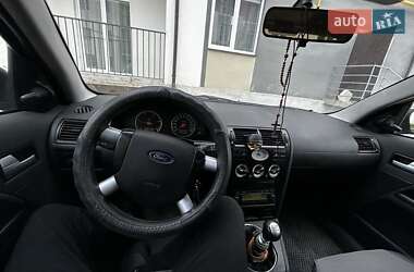Седан Ford Mondeo 2002 в Львове