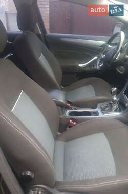 Седан Ford Mondeo 2012 в 