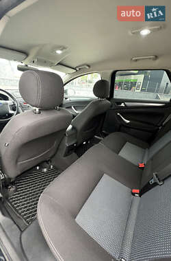Універсал Ford Mondeo 2010 в 
