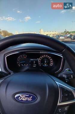 Седан Ford Mondeo 2016 в 