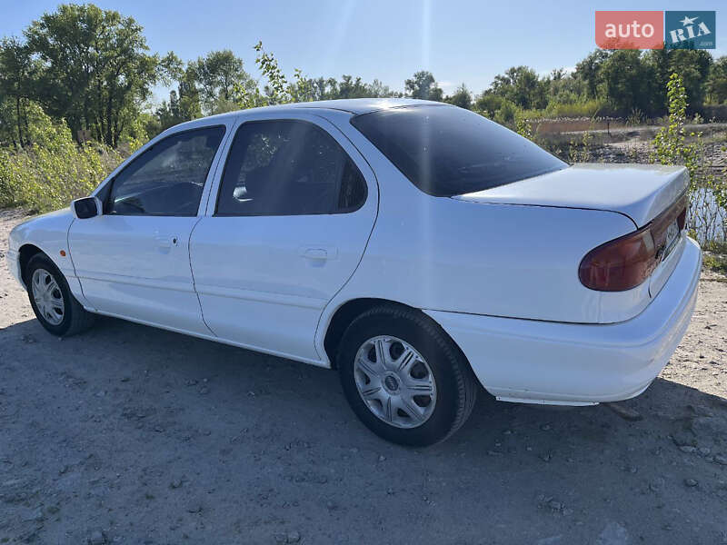 Седан Ford Mondeo 1994 в Кременчуге
