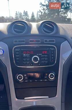 Універсал Ford Mondeo 2013 в 