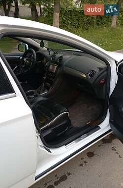 Универсал Ford Mondeo 2013 в 