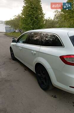 Универсал Ford Mondeo 2013 в 