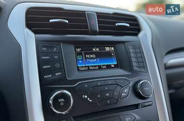 Седан Ford Mondeo 2017 в 