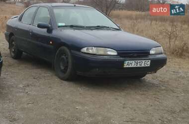 Седан Ford Mondeo 1995 в Житомирі