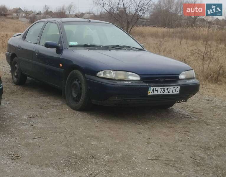 Седан Ford Mondeo 1995 в 