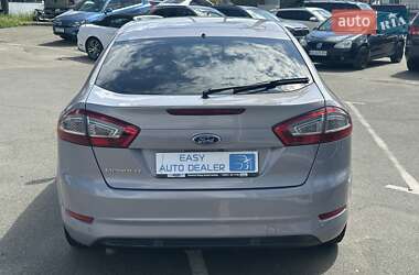 Ліфтбек Ford Mondeo 2013 в 