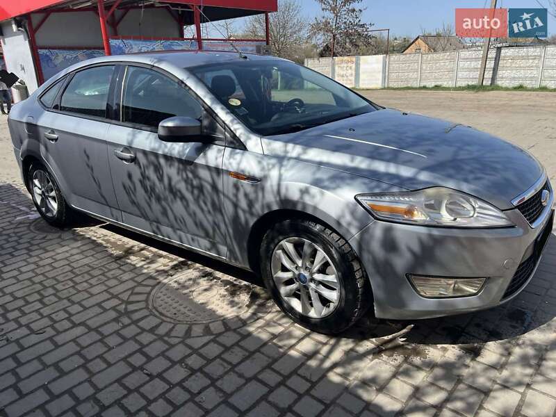 Лифтбек Ford Mondeo 2010 в Каменке-Бугской